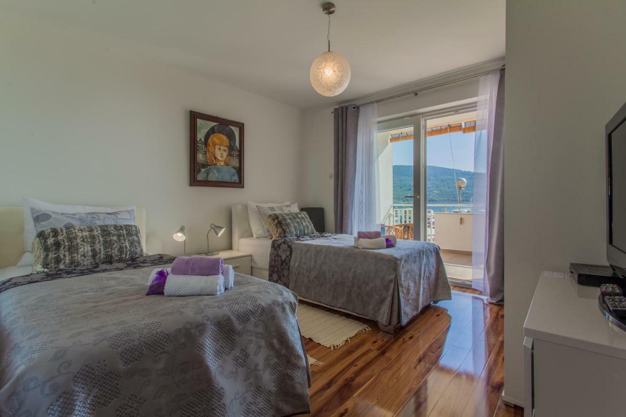 Apartment Sara - Cres Εξωτερικό φωτογραφία