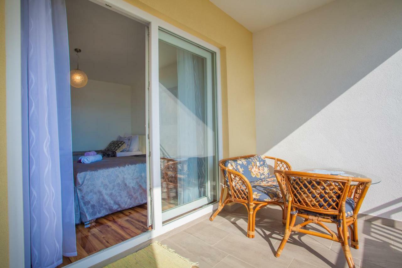 Apartment Sara - Cres Εξωτερικό φωτογραφία
